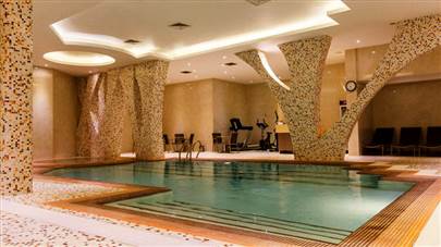استخر هتل رویال شیراز